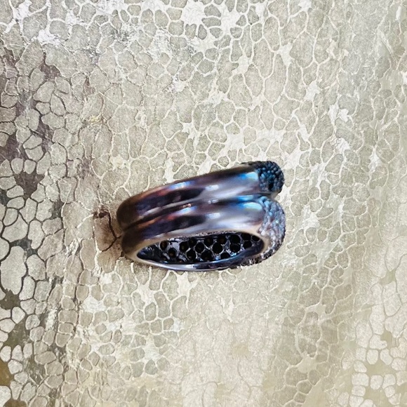 Rhodium plated black and clear pave set cubic zirconia Art deco style ring sz.7 - Picture 8 of 8